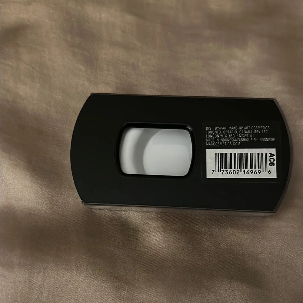 MAC 43 False Eyelashes BNIB Discontinued